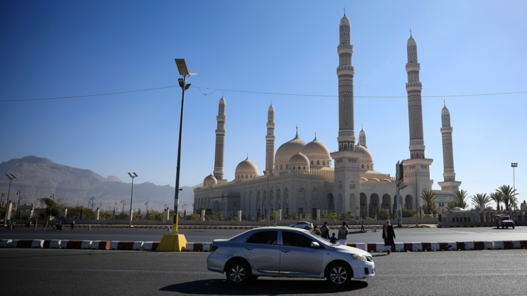 サウジ支援のイエメン政府、ハドラマウトでSTCへの軍事作戦を開始