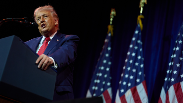 トランプ氏、ベネズエラ原油最大5000万バレル販売案　マドゥロ氏はNY拘束