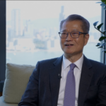 香港株が年初高、財政司司長が語る2026年成長プランとAI期待 video poster