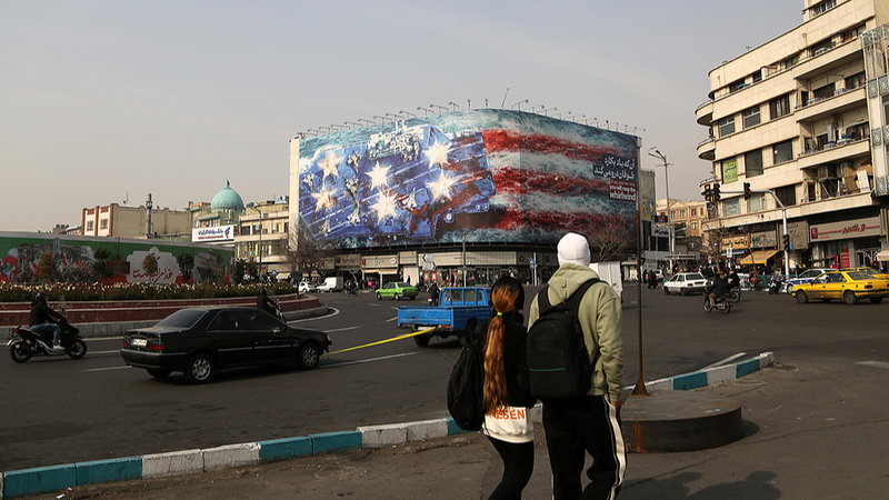 米国「新たな艦隊」発言で緊張再燃　ホルムズ海峡でイラン実弾演習も