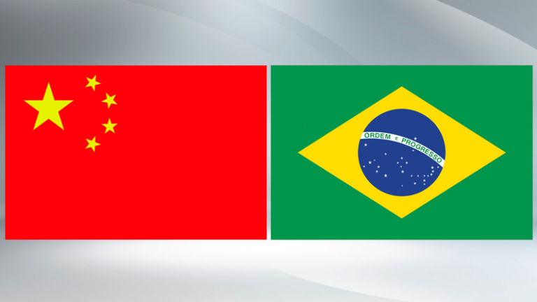 習近平主席、ブラジルのルラ大統領と電話会談