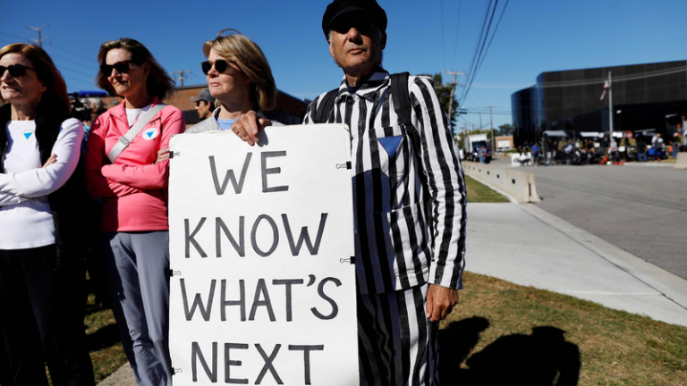 トランプ氏、シカゴなど3都市から州兵撤収へ　最高裁判断の数日後に方針転換