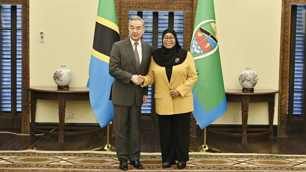 王毅外相がタンザニア訪問、鉄道再活性化など協力強化へ