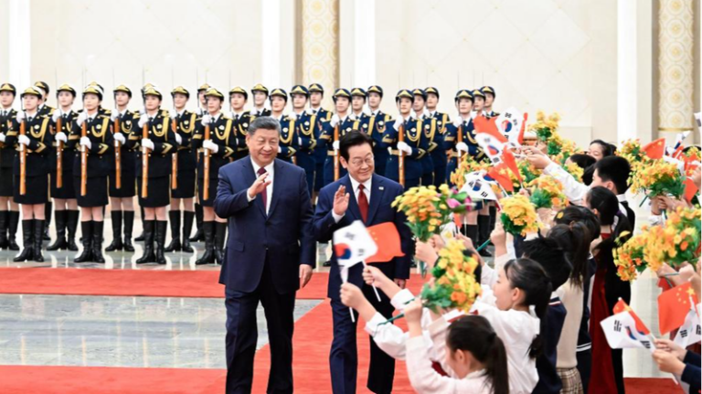 中国・韓国首脳が北京会談　直行便とビザ免除で協力加速へ