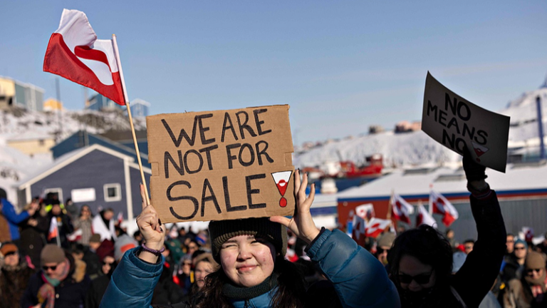 米国のグリーンランド獲得示唆に欧州反発、NATO協力の行方は