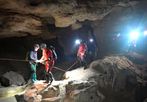 中国本土の宇宙飛行士28人、重慶の洞窟で極限環境訓練を実施