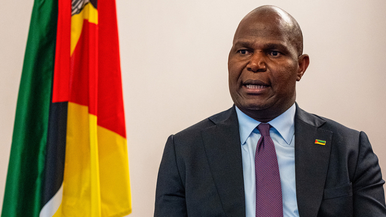 モザンビーク大統領、洪水でダボス会議欠席　40万人超が影響