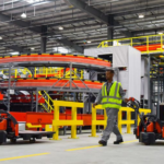 JKIWYRFQFXXUAUTZ05GO - NewsTomo – 日本語で読む、世界のニュースハブ 王毅外相がアフリカ4カ国訪問、2026年「人的交流の年」始動へ