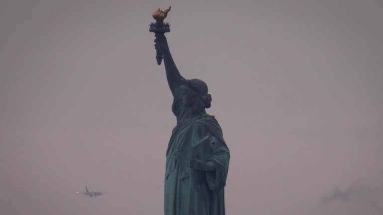 米国の新たな入国制限が発効　「全面」「部分」の2区分で対象国拡大