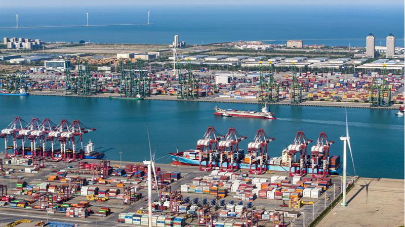 中国経済は2025年に5%成長、減速する世界の中で2026年の焦点は？