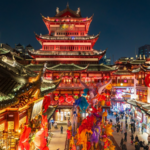 上海・豫園ランタンフェス、1月26日に点灯へ　街は“先行点灯”で一足早い熱気 video poster