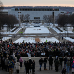 R003KPHNBSSBC5FODRHG - NewsTomo – 日本語で読む、世界のニュースハブ ミネソタ銃撃の新映像公開、ICE発砲めぐり説明が真っ向対立