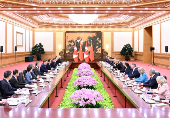 中国・カナダ関係が再加速へ　カーニー首相訪中で協力文書、習主席と会談