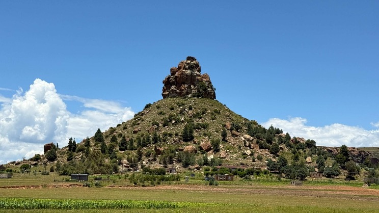 レソトの象徴「キロアネ山」を写真で読む――Africa in Pictures