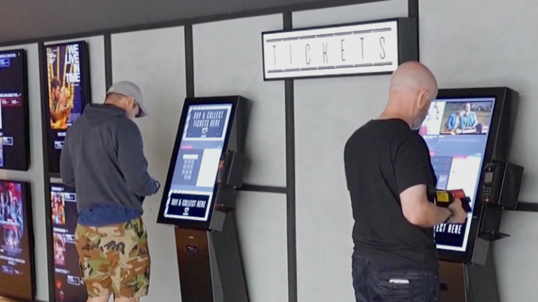 2025年、中国映画がカナダで共感を獲得──上映拡大と「映画で知る中国」 video poster