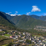 中国本土・雲南で山火事が2日近く継続　326人出動、けが人なし