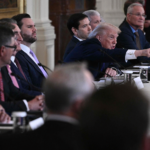 トランプ氏の「ベネズエラ石油再建」1000億ドル構想、米石油大手は慎重