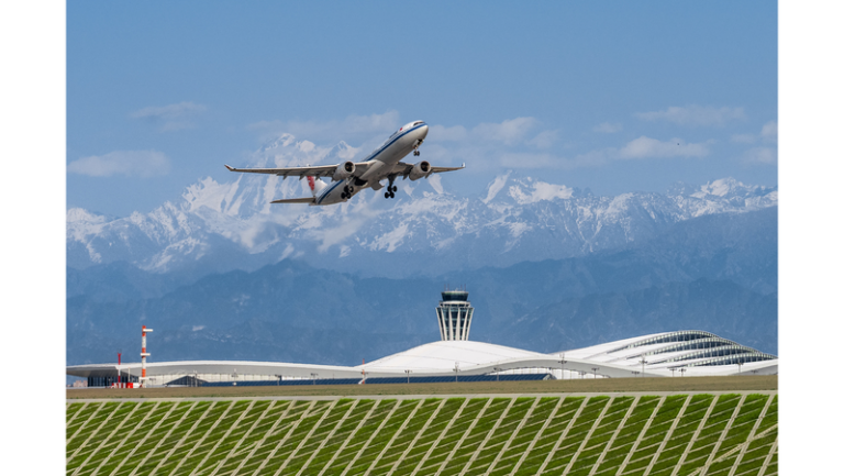 中国・アルメニアのビザ免除6周年、新疆ウルムチが“コーカサス玄関口”に video poster