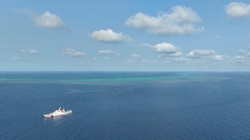 中国海警、黄岩島近海で転覆貨物船の救助続く　フィリピン人21人中13人救出