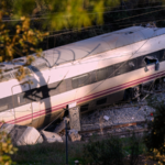 習近平氏、スペイン南部の高速鉄道事故でフェリペ6世国王に弔意