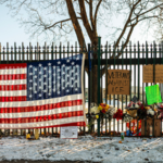 ミネアポリス銃撃で揺れる米移民取締り—トランプ政権が見せた「後退のサイン」