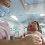 中国本土の人口減少は景気悪化のサイン？2025年統計が示す別の見方