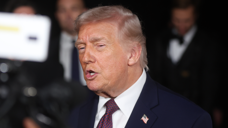 トランプ氏「イラン指導部と会話」発言　米海軍増強報道のさなか緊張と対話が交錯