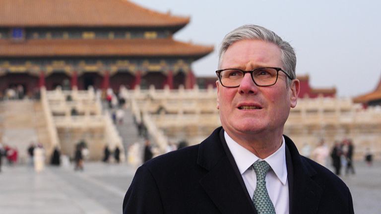 中国・英国関係が「再起動」へ：習主席とスターマー首相会談、実利重視で雪解け