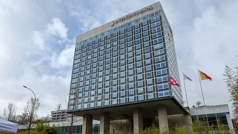 ジュネーブで米露ウクライナ3者協議2日目、解決案の「核心」議論へ video poster