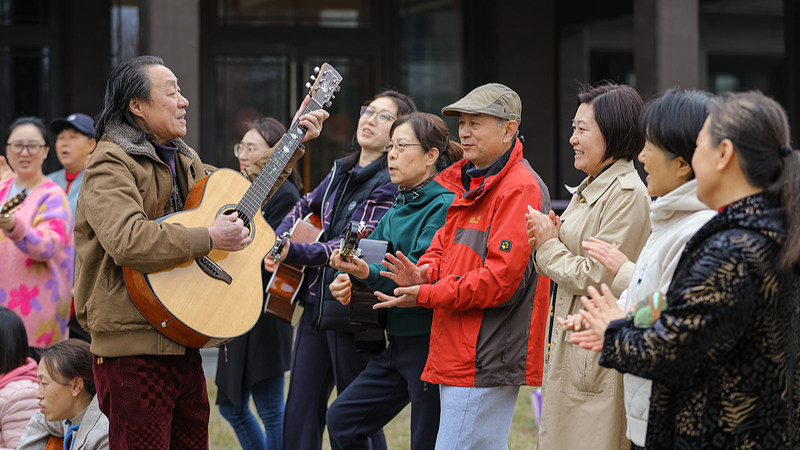 中国本土の健康長寿戦略：高齢化を「国家課題」から「機会」へ