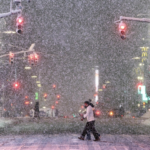 NYCに大雪・強風・高潮の恐れ：タイムズスクエアの現在地と影響は video poster