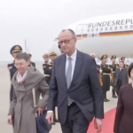 独メルツ首相が中国本土・北京入り、戦略的自律を探る2日間の訪中 video poster