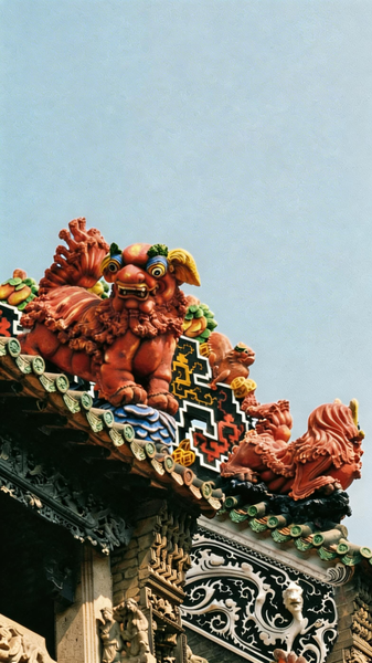 広州「陳氏書院」に隠された嶺南の祝福──彫刻が語る繁栄と喜び video poster