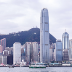 5ENOWKTPQQWREHF86MEI - NewsTomo – 日本語で読む、世界のニュースハブ 香港の国家安全めぐる白書公表 中央政府駐港機関「今後の指針に」