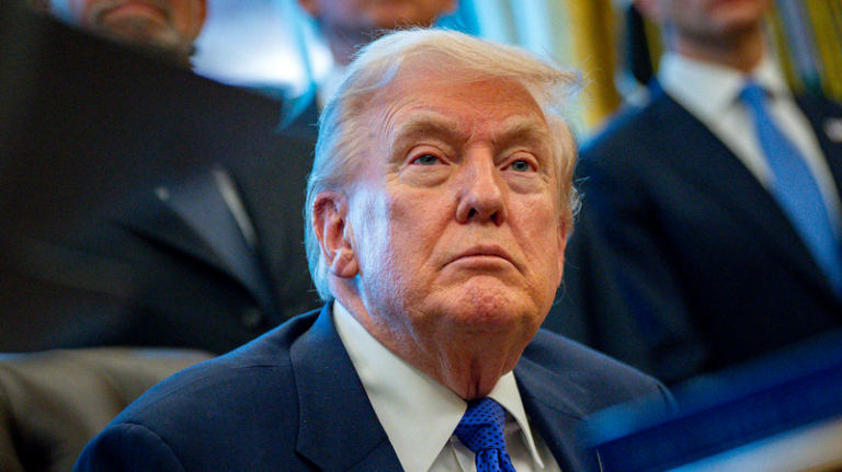 トランプ氏「投票を国が引き取れ」発言、2026年中間選挙前に波紋