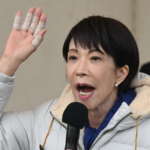 5ZWEMEWJZMXTLKGH6WVF - NewsTomo – 日本語で読む、世界のニュースハブ 高市早苗首相、NHK党首討論を直前キャンセル 腕の負傷説明に野党反発