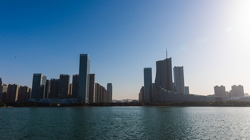 合肥「白鳥湖」が注目　都市のオアシスがCMG春節晩会2026サブ会場に video poster