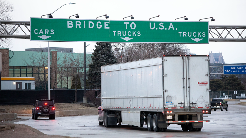 米下院、トランプ氏の対カナダ関税停止決議を可決　219対211