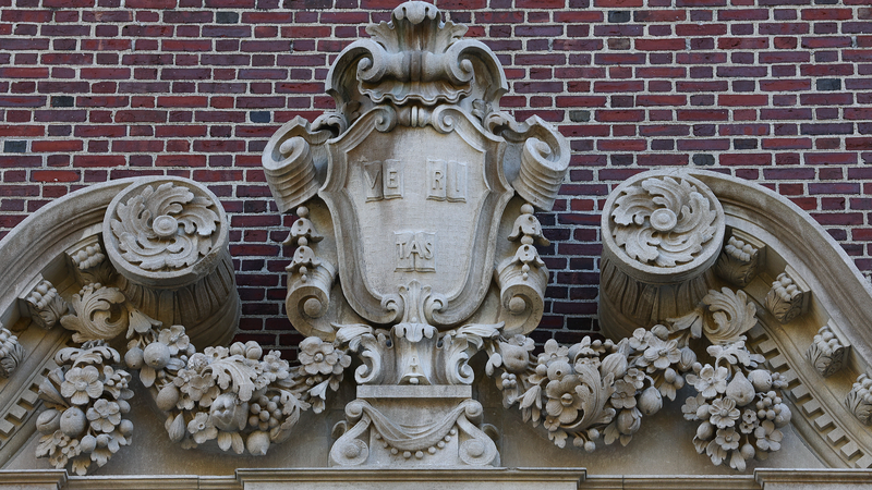 Nature報告：エプスタインと科学界、文書が示す「想像以上の深い関係」