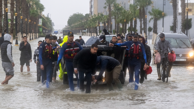 モロッコ北西部洪水、住民が段階的帰還へ　ケサール・エル・ケビールで規制緩和
