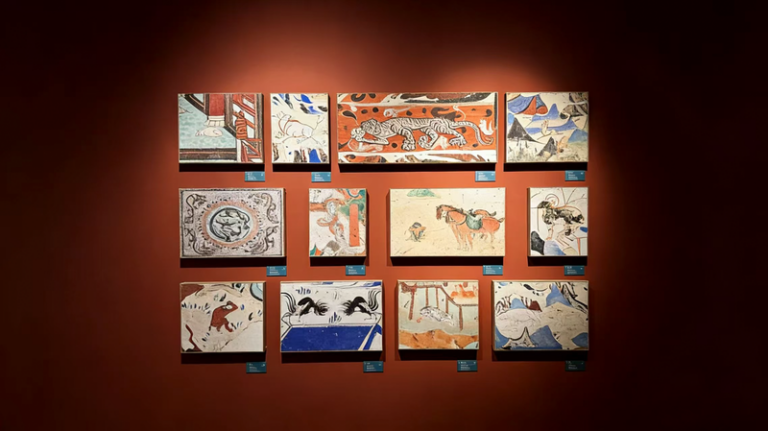 北京で「敦煌文化芸術展」第2シーズン開幕　古代遺物に干支が潜む展示 video poster