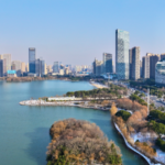 合肥・白鳥湖（Swan Lake）を歩く：都市の気配と水辺の静けさが出会う場所 video poster