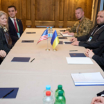 ルビオ国務長官がゼレンスキー氏と会談　「譲歩」論と欧州関与で温度差も