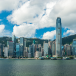 AKL9ZAXZTRSI60PE039Z - NewsTomo – 日本語で読む、世界のニュースハブ 香港でジミー・ライ被告に禁錮20年 各界が「法に基づく判断」と支持