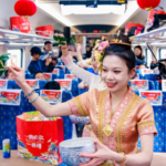 春節前に車内が“動く祭り” 中国・ラオス鉄道で文化イベント video poster