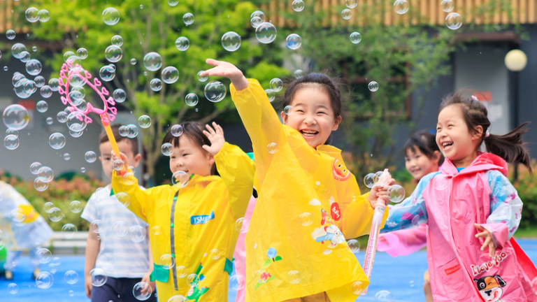 中国、子どもの健康重視へ「健康学校」新指針　運動2時間・15分休憩も