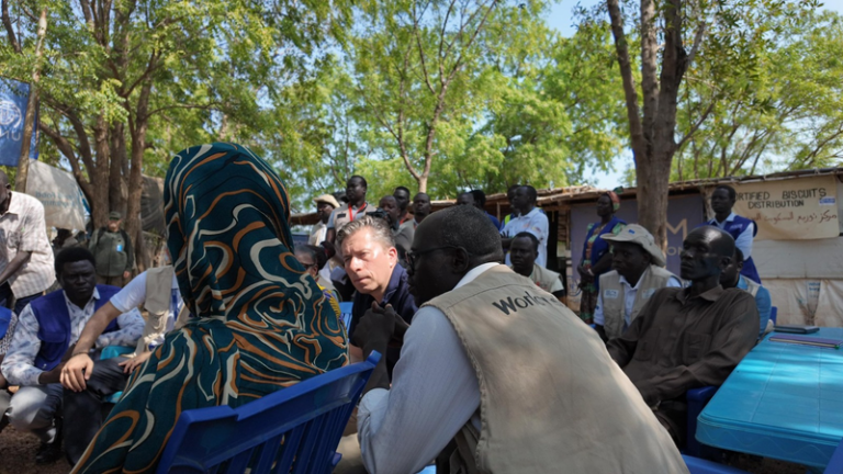 国連人道トップが南スーダン訪問、紛争と気候・貧困の危機に注目促す