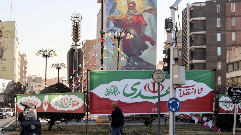 トランプ氏「イランが米国と交渉中」　核発言と“艦隊”にも言及