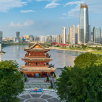 長江「第一の街」宜賓、2026年春節ガラ分会場に――四川の川文化が脚光 video poster