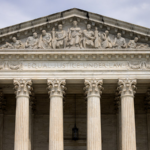 米最高裁、カリフォルニアの新選挙区地図使用を認める—2026年中間選挙へ